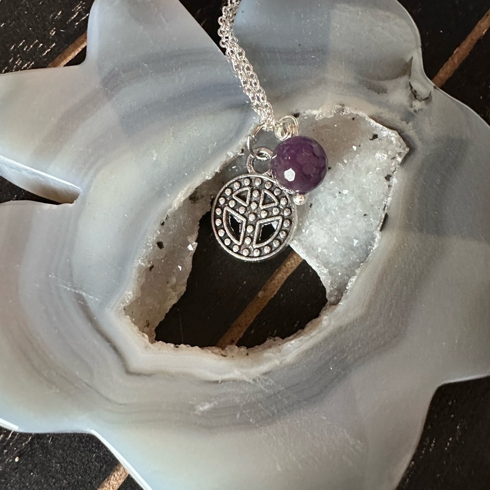 Alquimia Silver and Purple Necklace